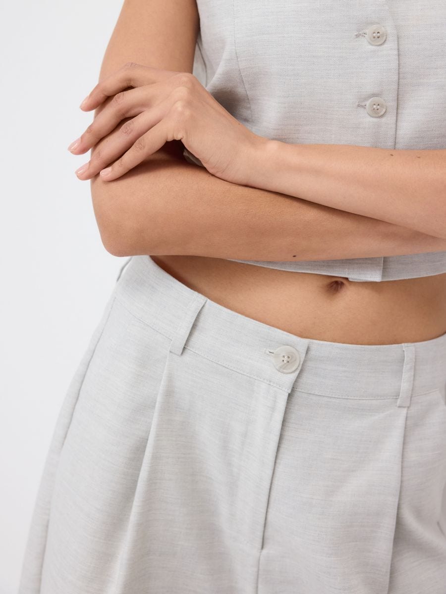 Short avec plis - Gris clair - RESERVED - 3