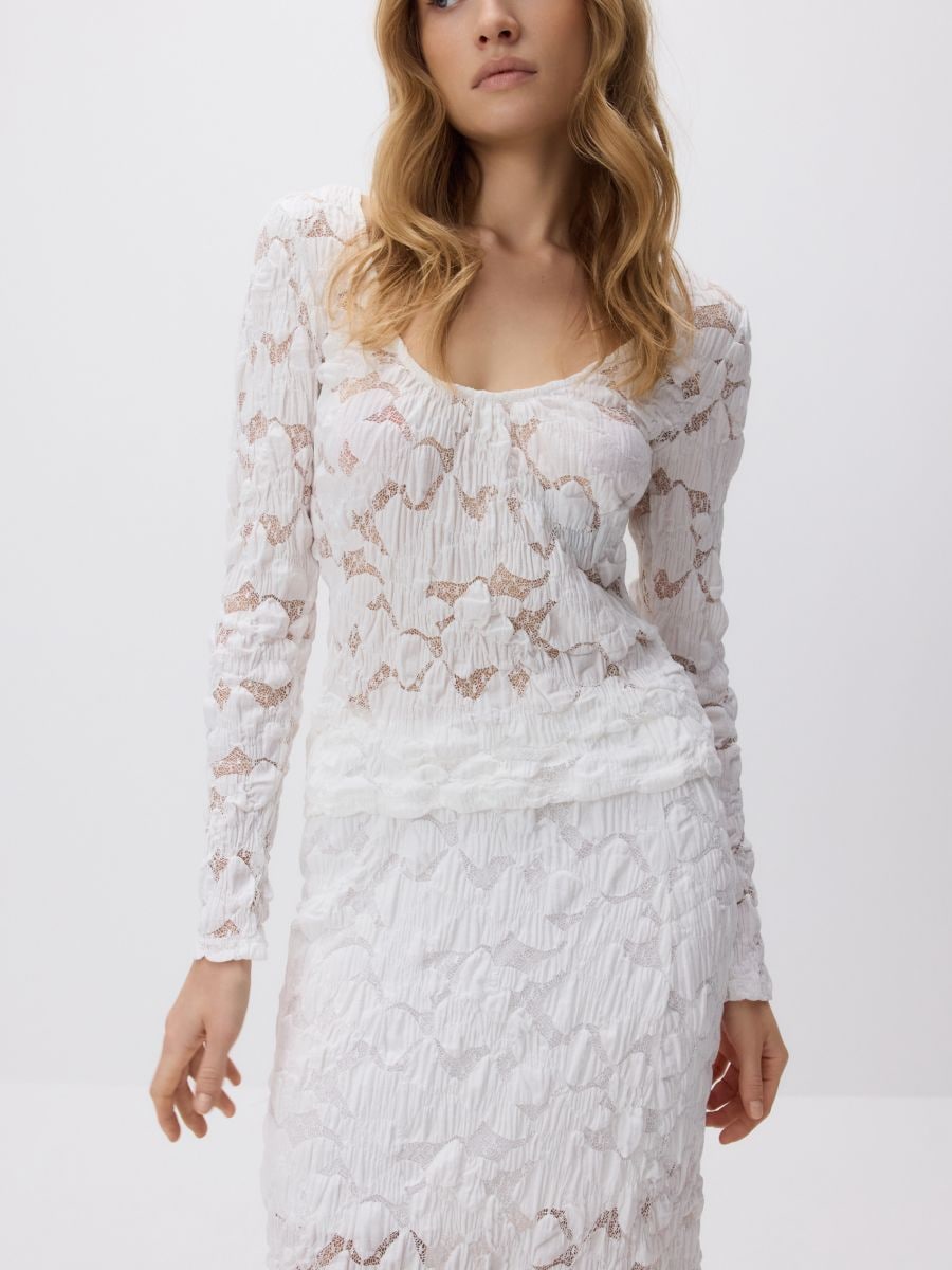 Strukturierte Bluse mit hohem Baumwollanteil - weiß - RESERVED