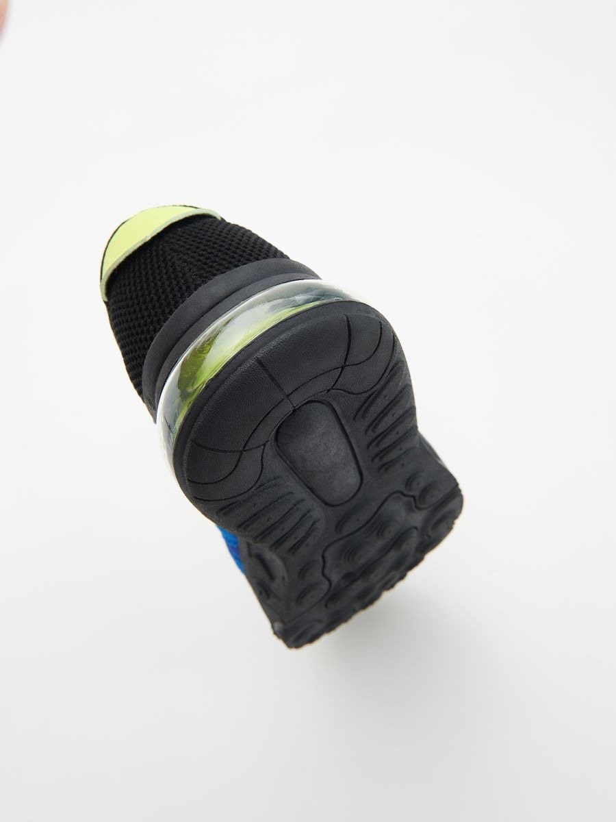 Sneaker mit dicker Sohle - schwarz - RESERVED - 5