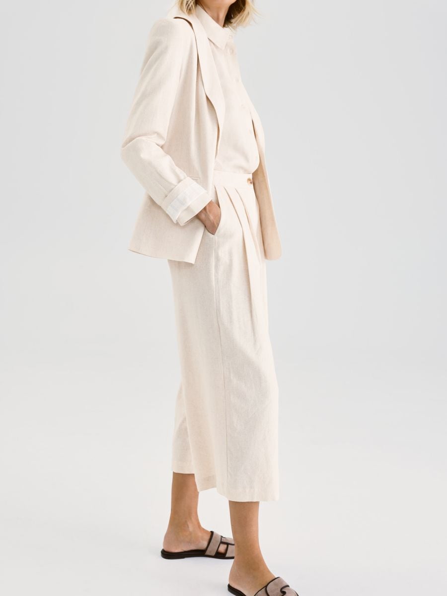 Culotte trousers with linen blend - beige - RESERVED