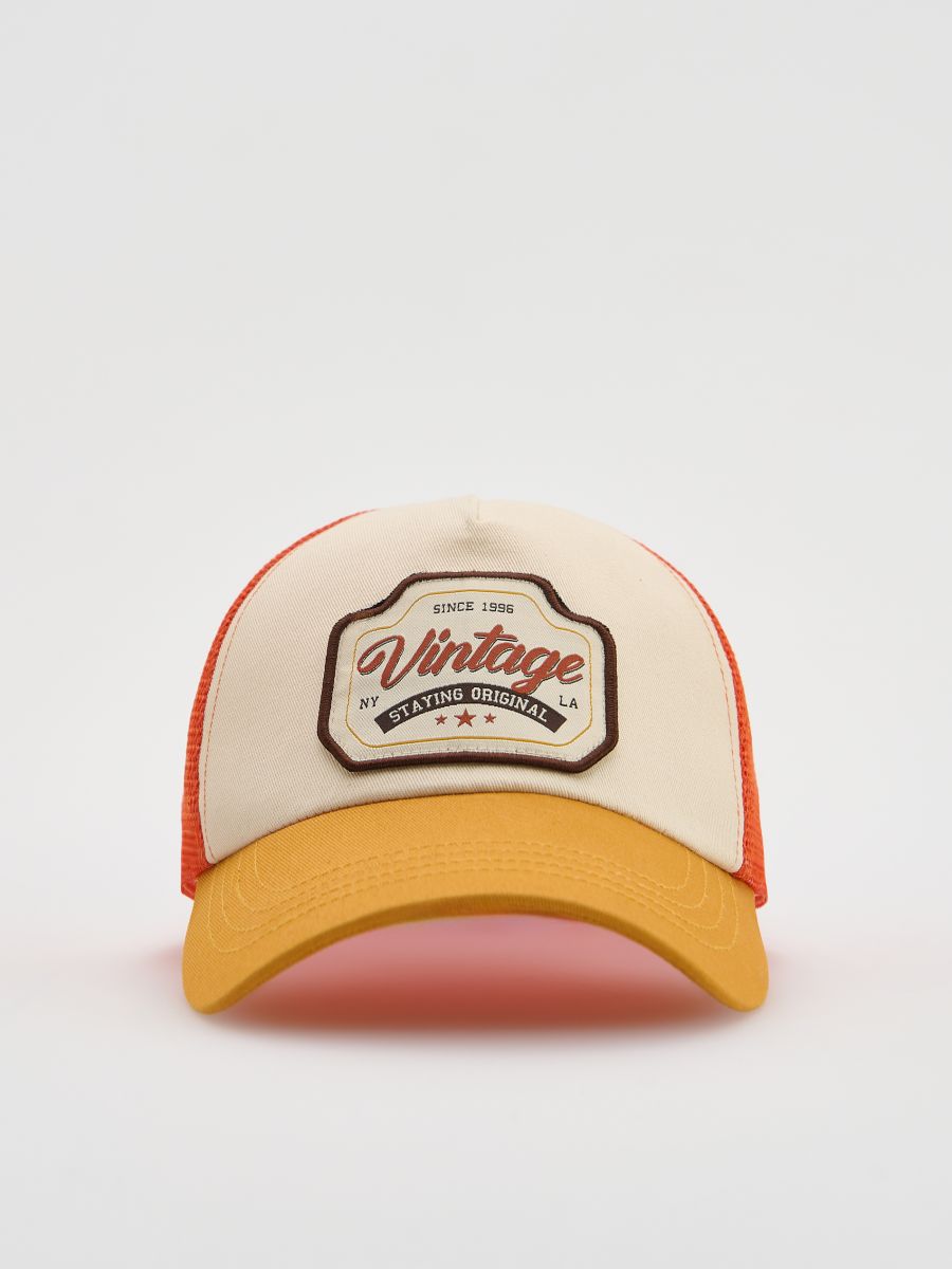 Trucker cap with patch - copper - RESERVED