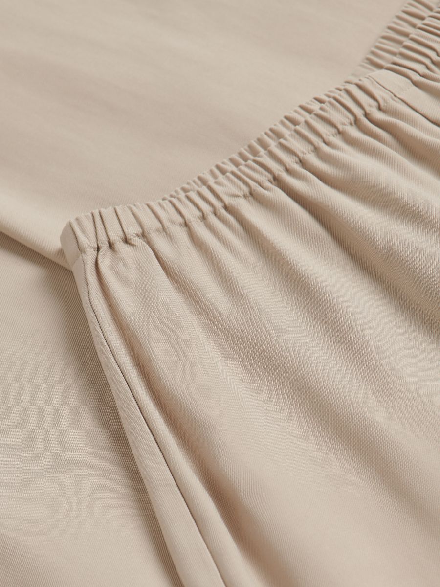 Loose trousers with viscose - beige - RESERVED - 2