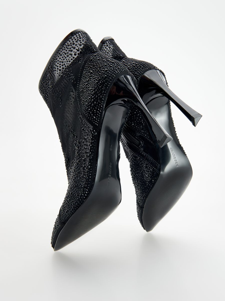 Boots with appliqué - black - RESERVED - 5