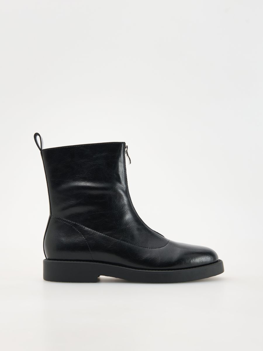 Leather ankle boots with zip fastening - black - RESERVED