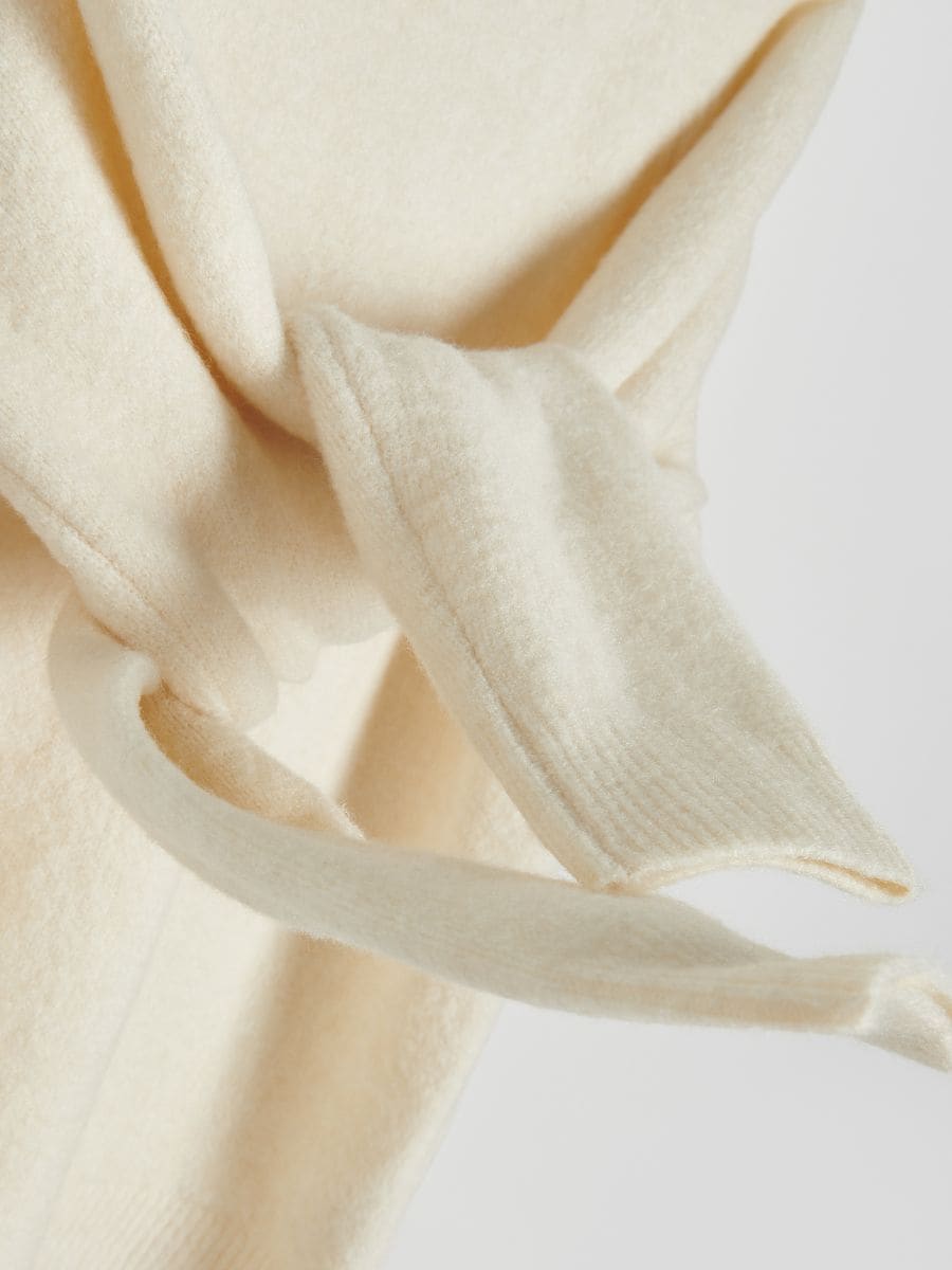 Sweater with raglan sleeves - nude - RESERVED - 6