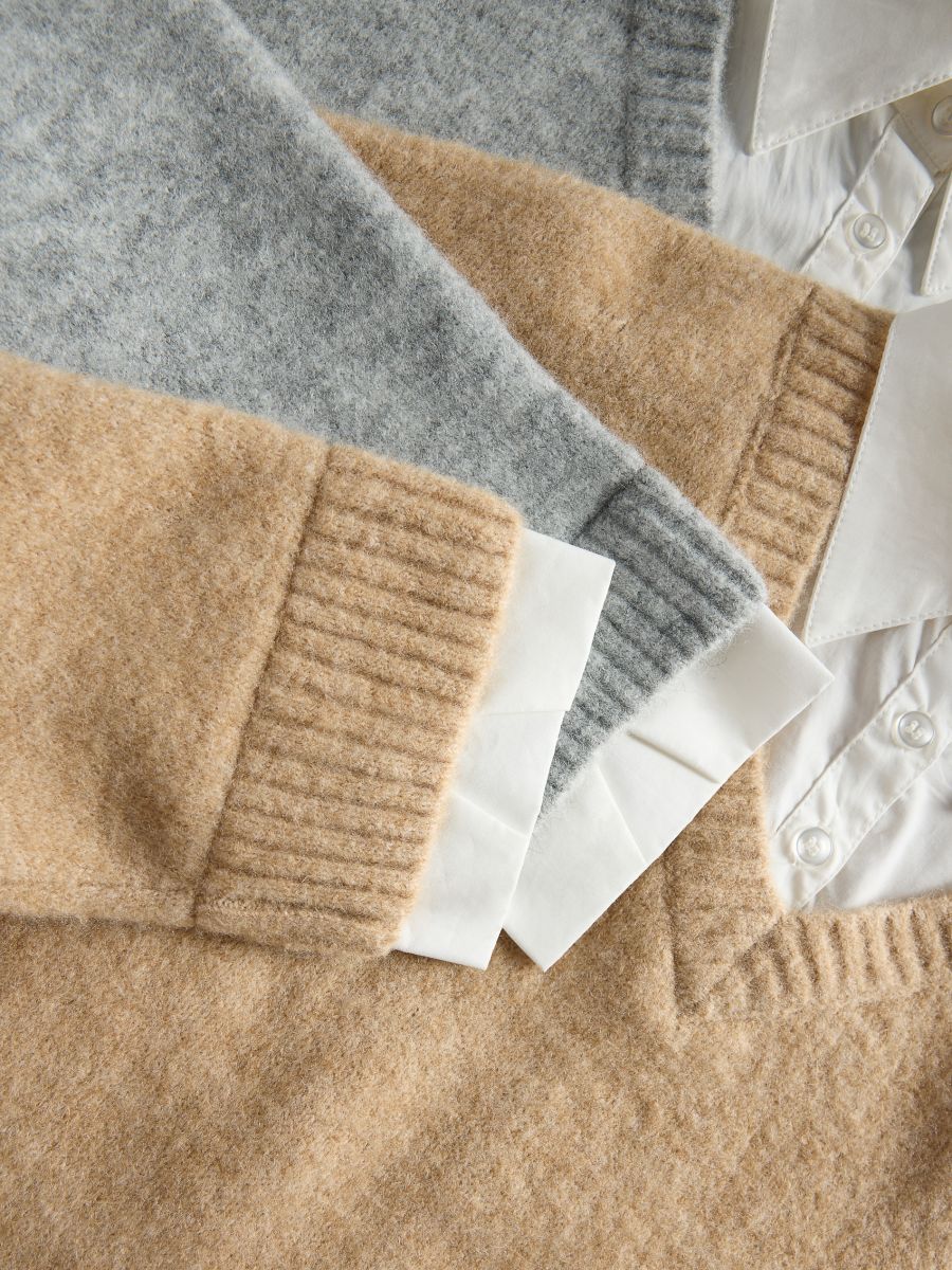 Krótki sweter z koszulowymi elementami - jasnoszary - RESERVED - 8