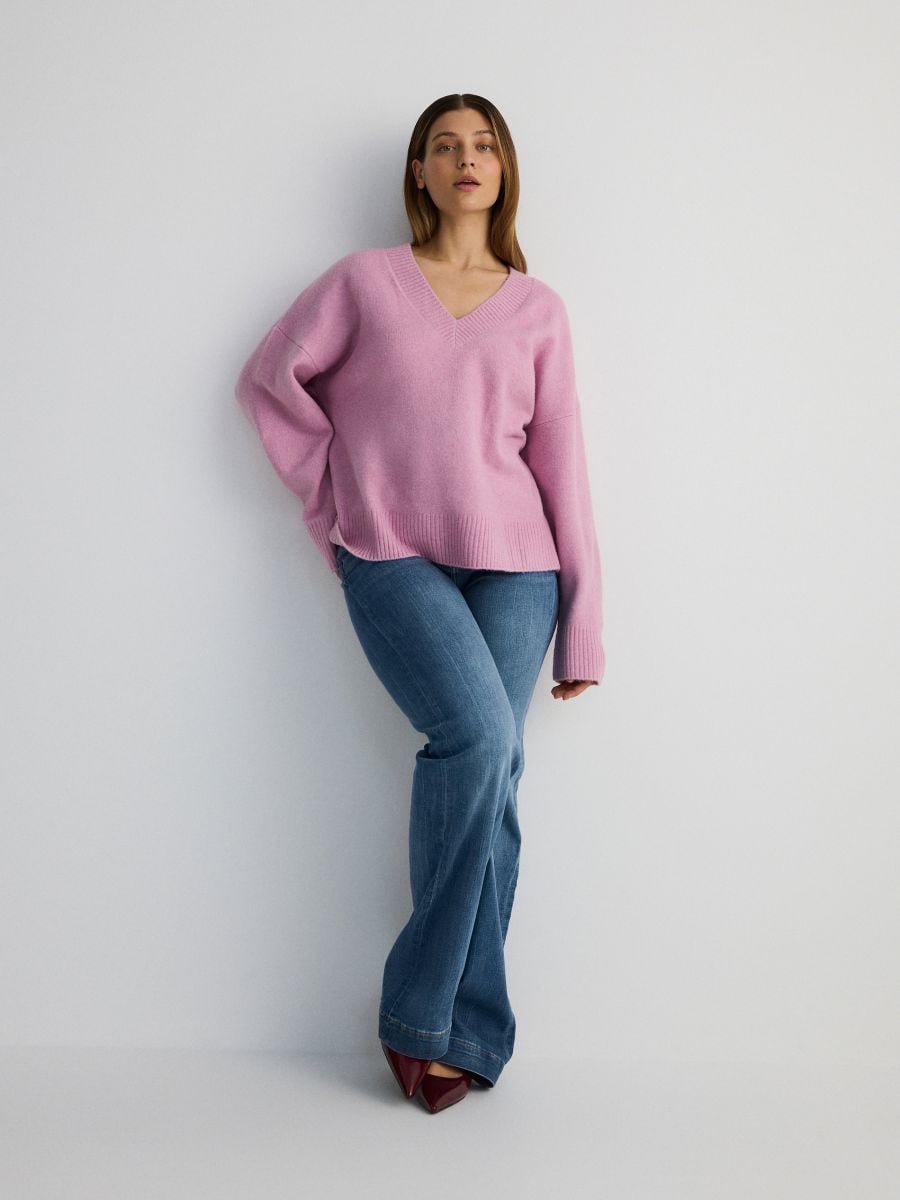 Jumper with deep V neck - rose - RESERVED - 2