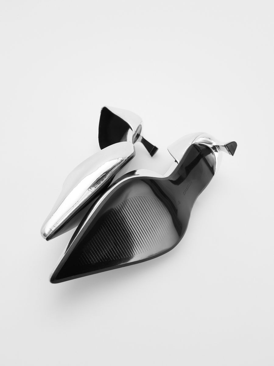 Metallic kitten heel pumps - silver - RESERVED - 7