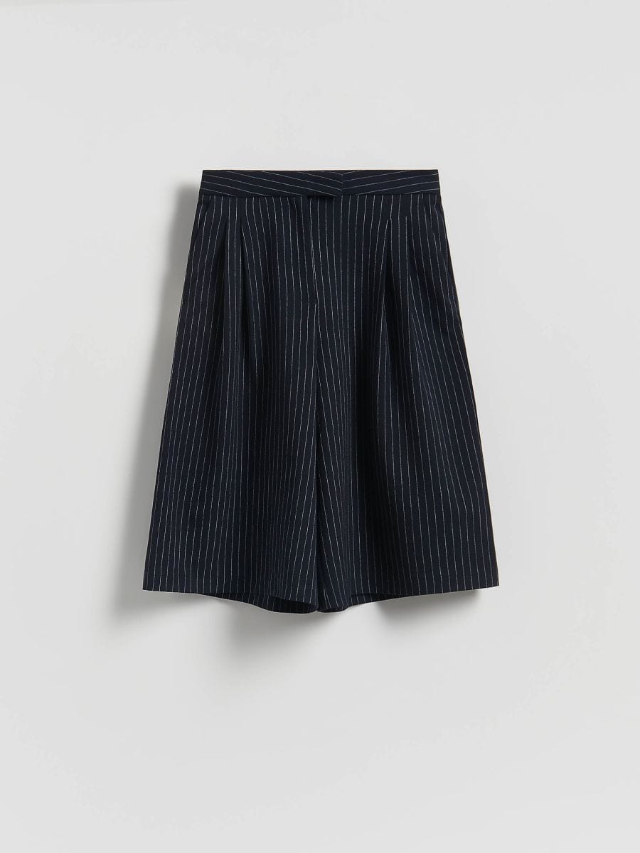 LADIES` SHORTS - navy - RESERVED