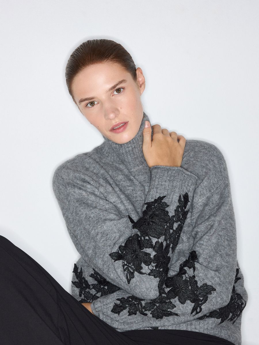 Turtleneck sweater with appliqué - mid grey - RESERVED - 6