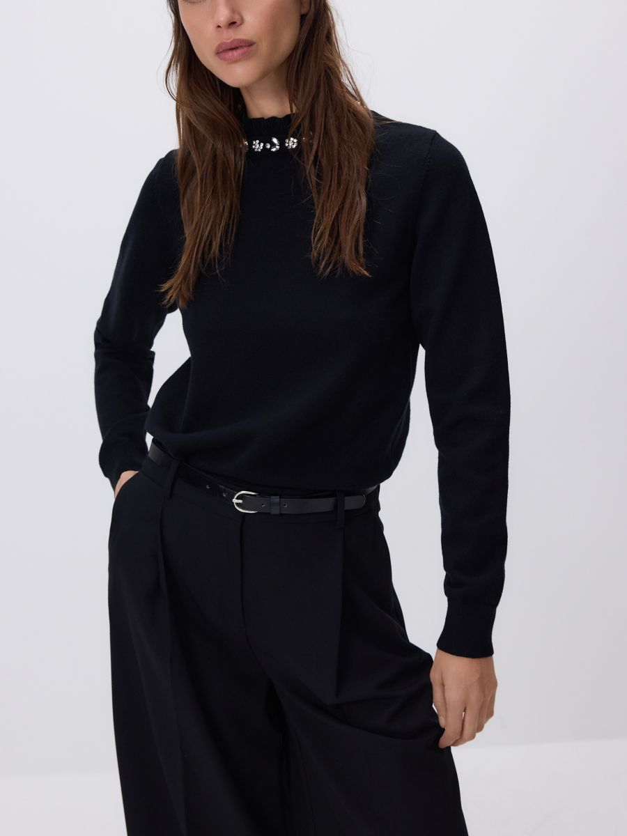 Джемпер з оздобною аплікацією - чорний - RESERVED