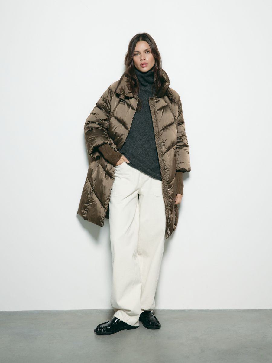 Lange gesteppte Jacke - olivgrün - RESERVED