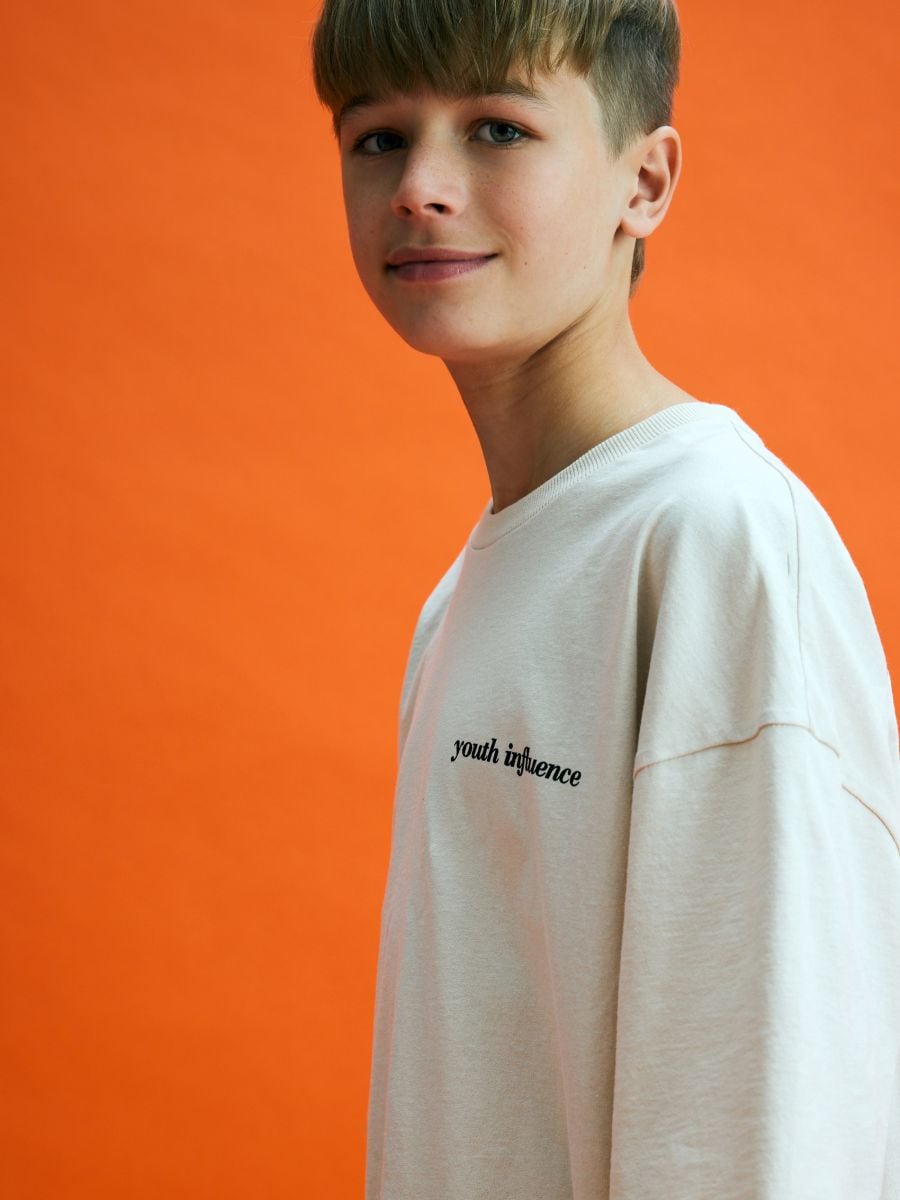 T-shirt with print - beige - RESERVED