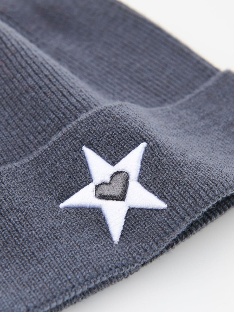 Cap with embroidery - black - RESERVED - 4