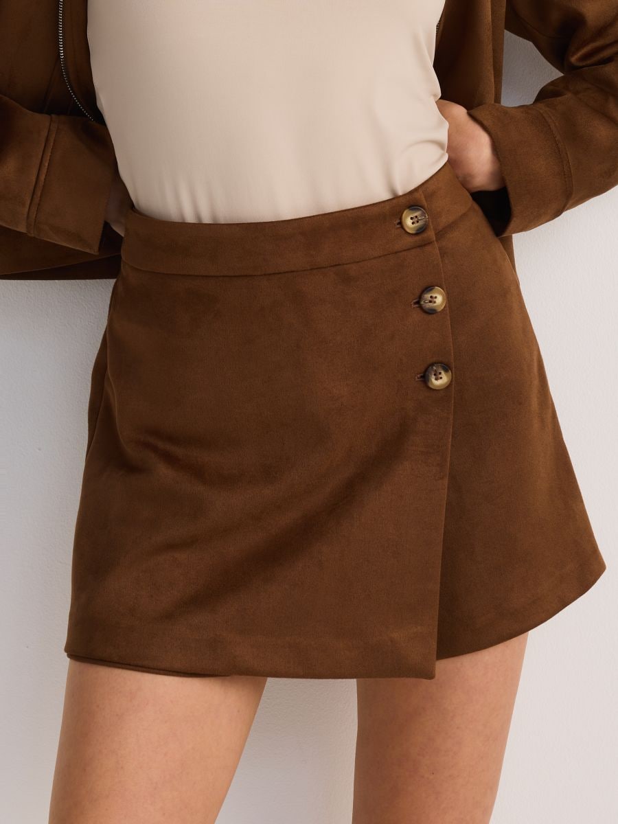 Jupe-short en daim synthétique - brun mordoré - RESERVED - 5