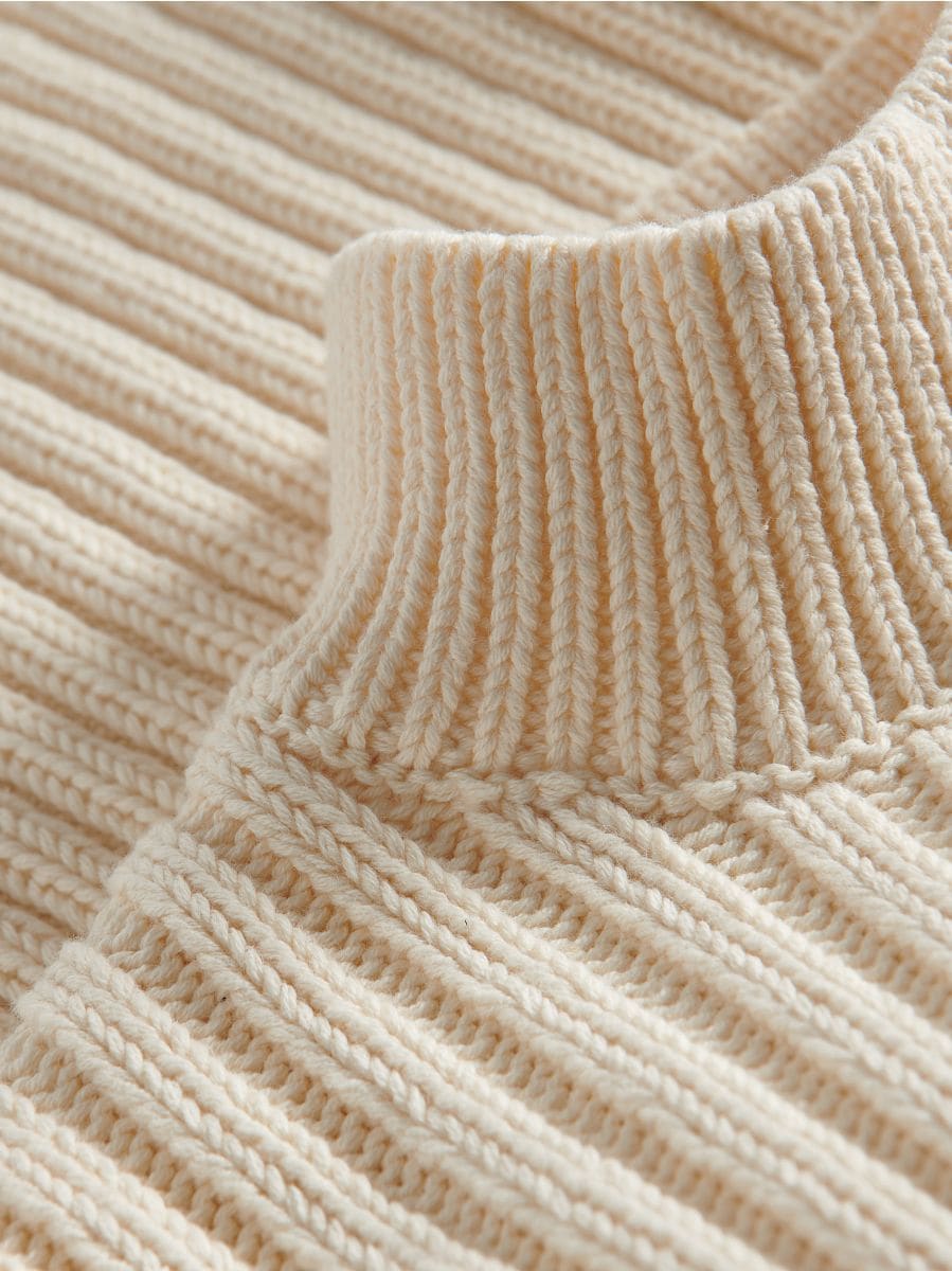 Pullunder mit Rollkragen aus Strickmaterial - beige - RESERVED - 4