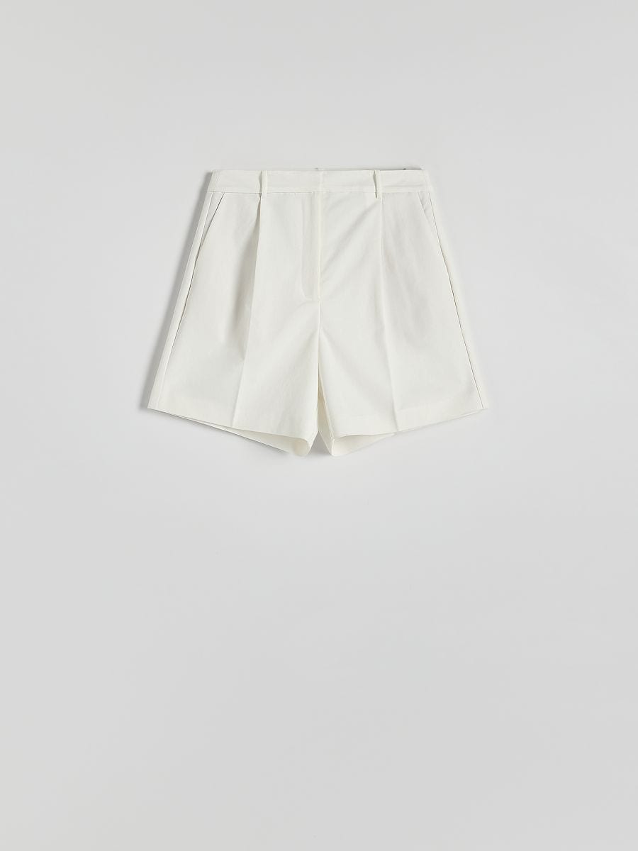 Shorts mit Bügelfalte - weiß - RESERVED