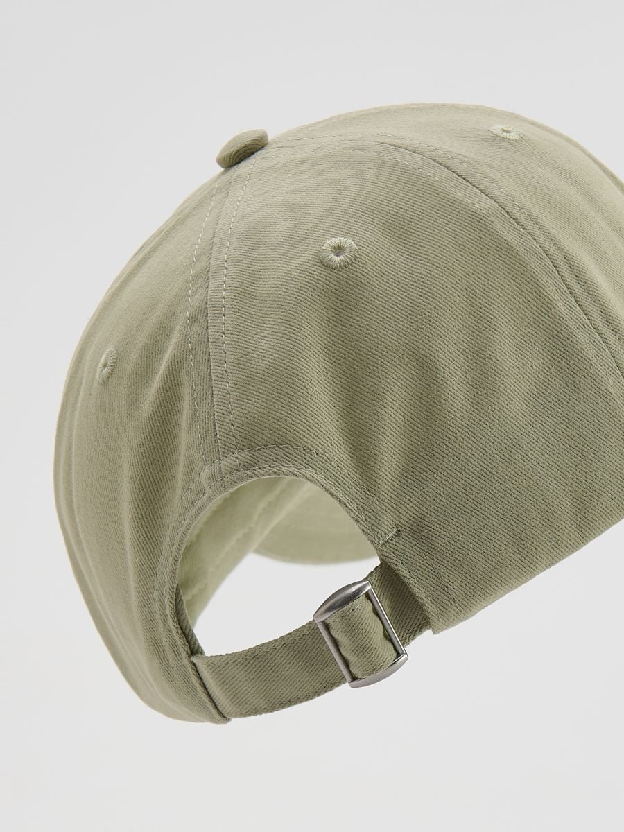 Cap - pale green - RESERVED - 2