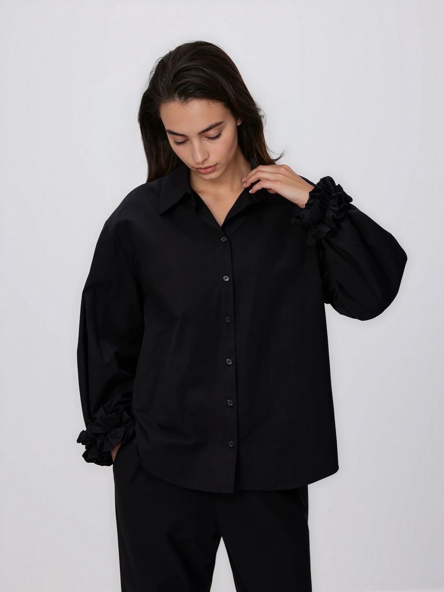 Shirt with decorative ruffles - black - RESERVED
