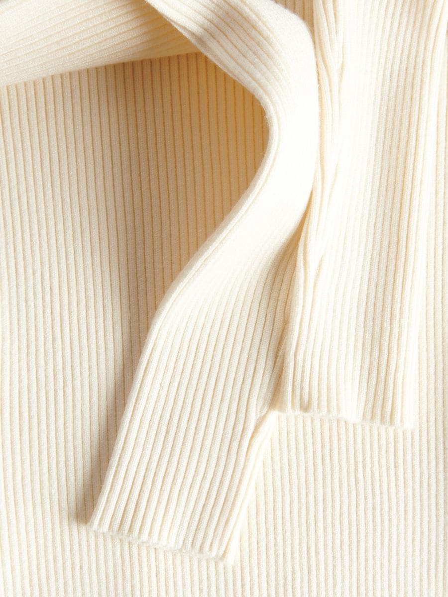 Pullover mit U-Boot-Ausschnitt - beige - RESERVED - 5