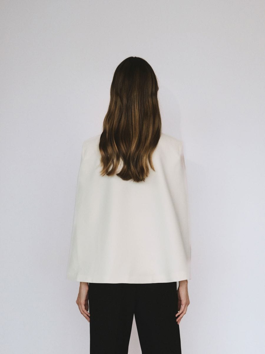 Elegant blazer with cape COLOUR white RESERVED 7757B 00X