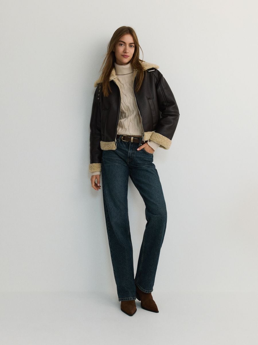 Rollkragenpullover mit Zopfmuster - weizen - RESERVED - 2