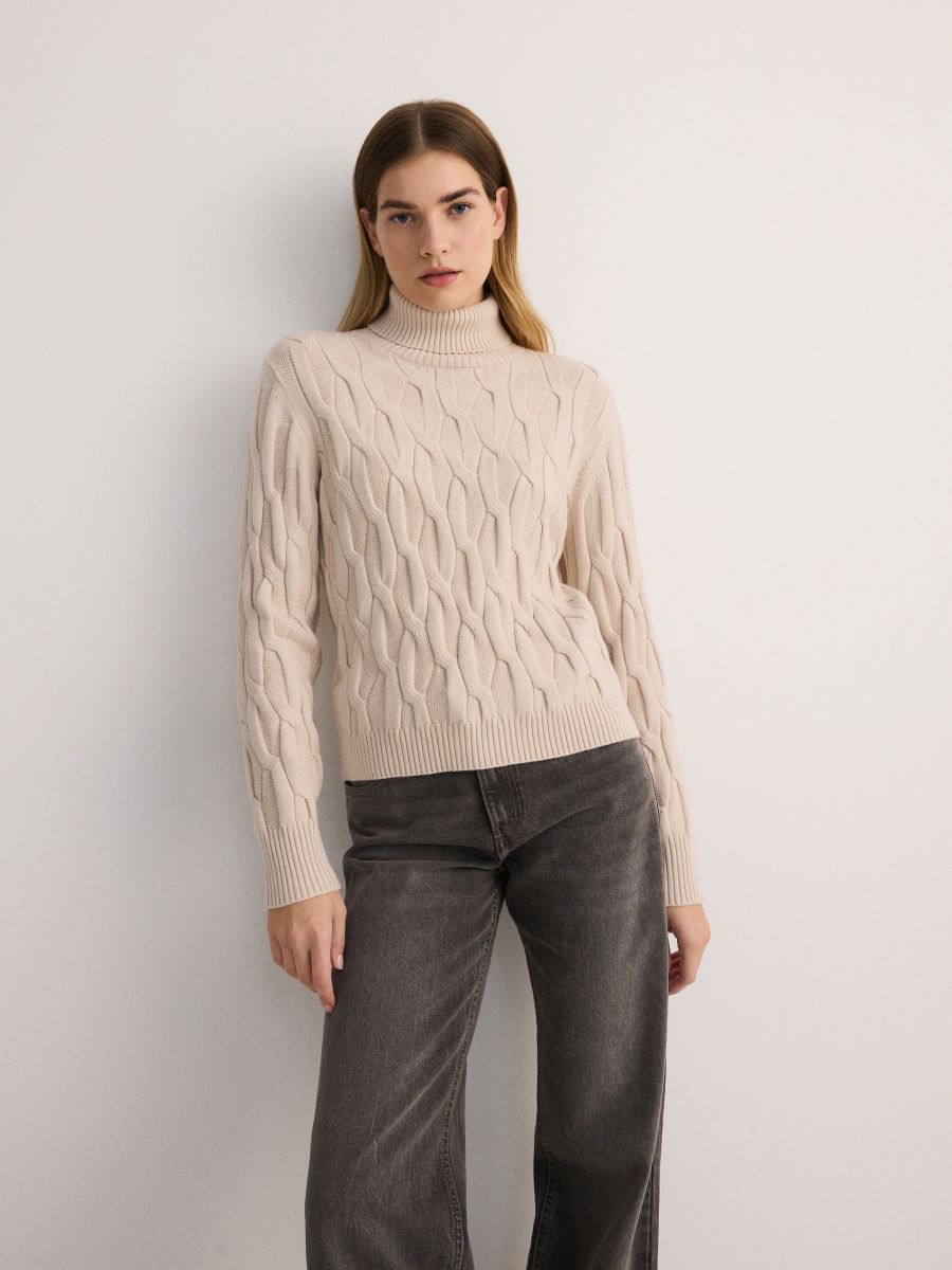 Rollkragenpullover mit Zopfmuster - weizen - RESERVED - 8