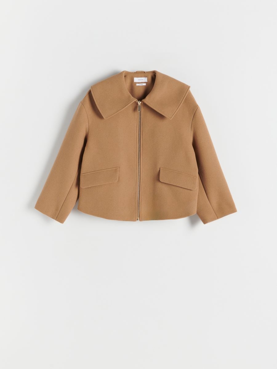 Jacket with a wide collar - beige - RESERVED - 4