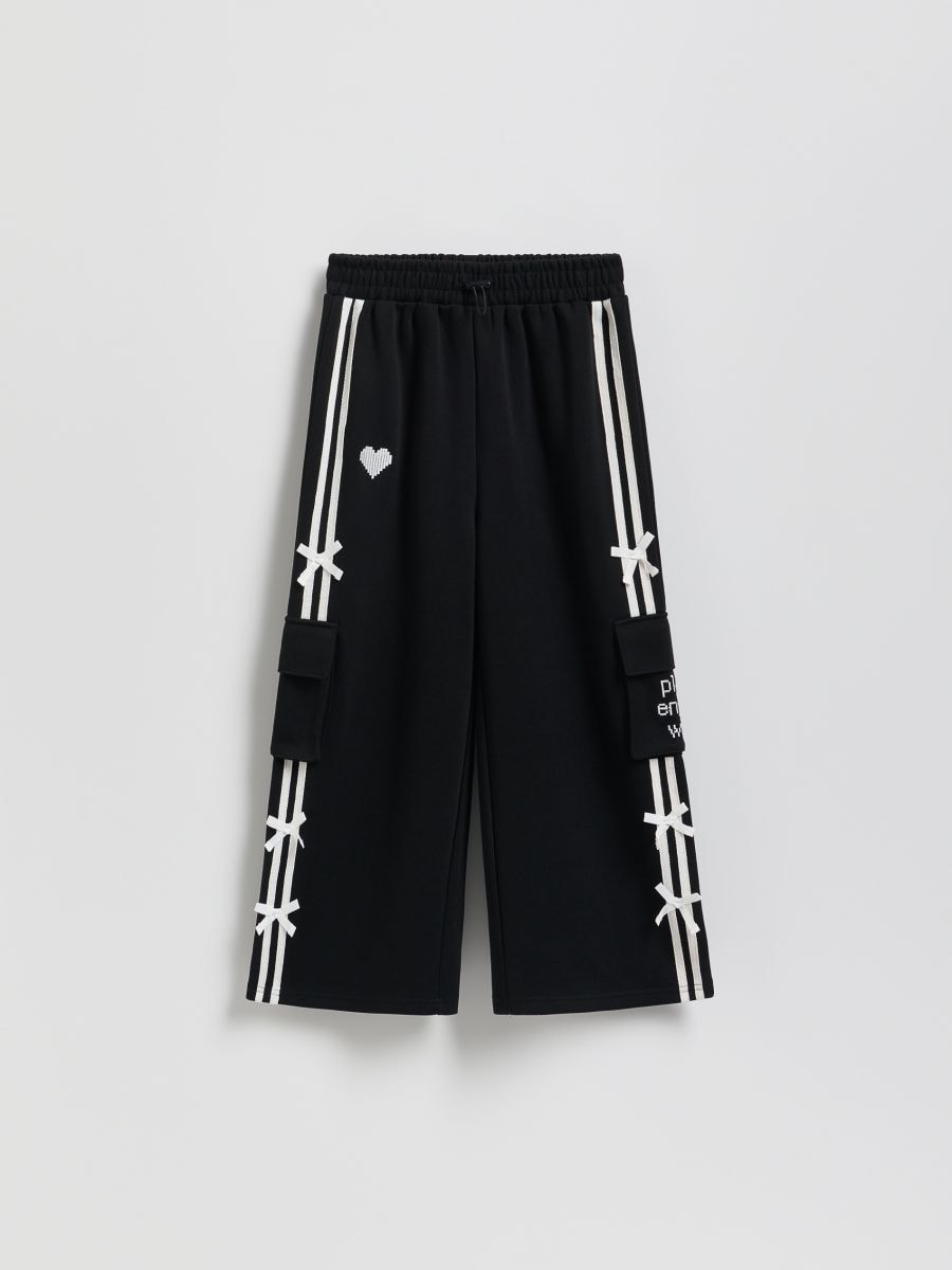 Spodnie dresowe z kokardkami - czarny - RESERVED