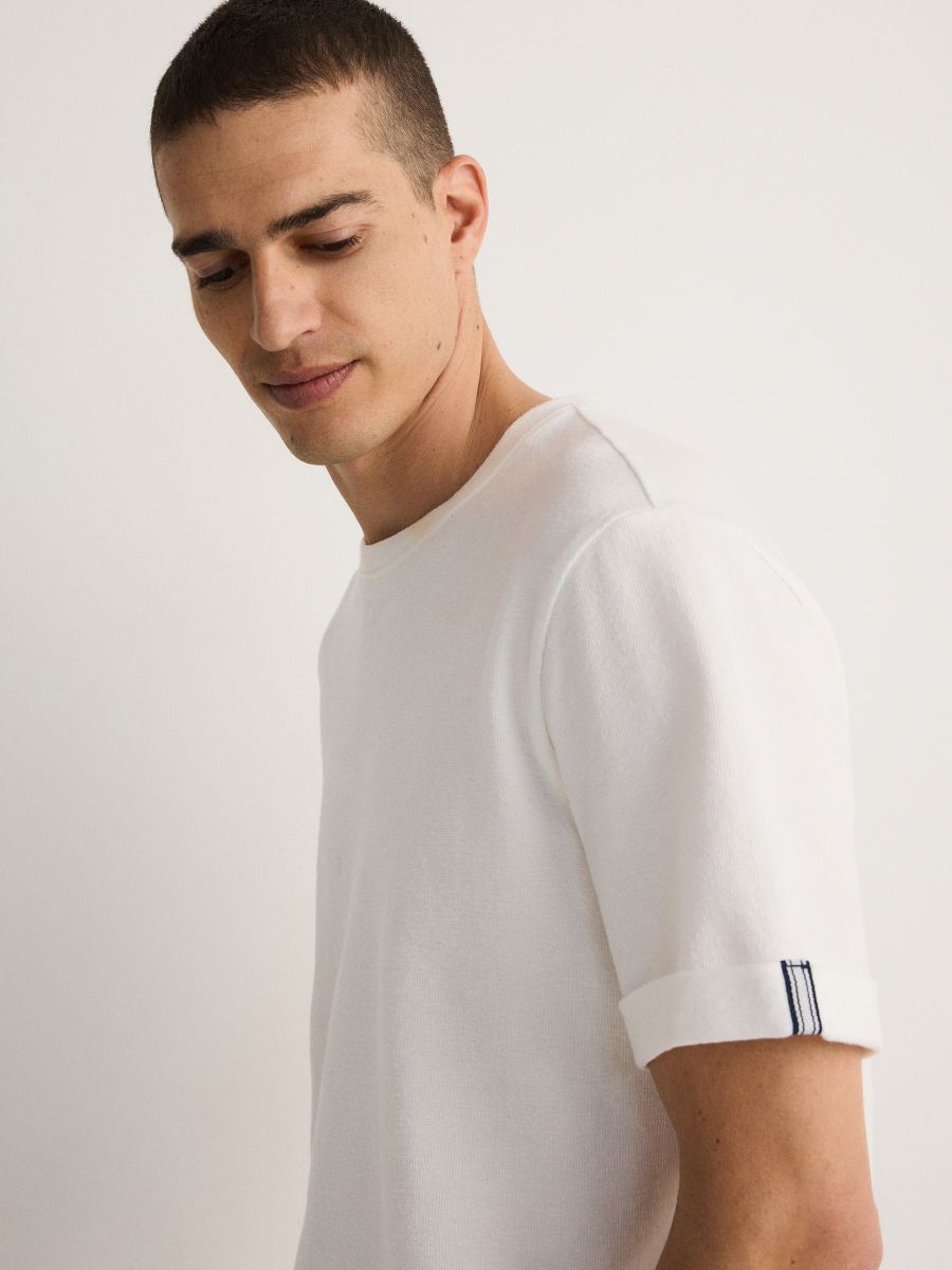 Comfort fit T-shirt - cream - RESERVED