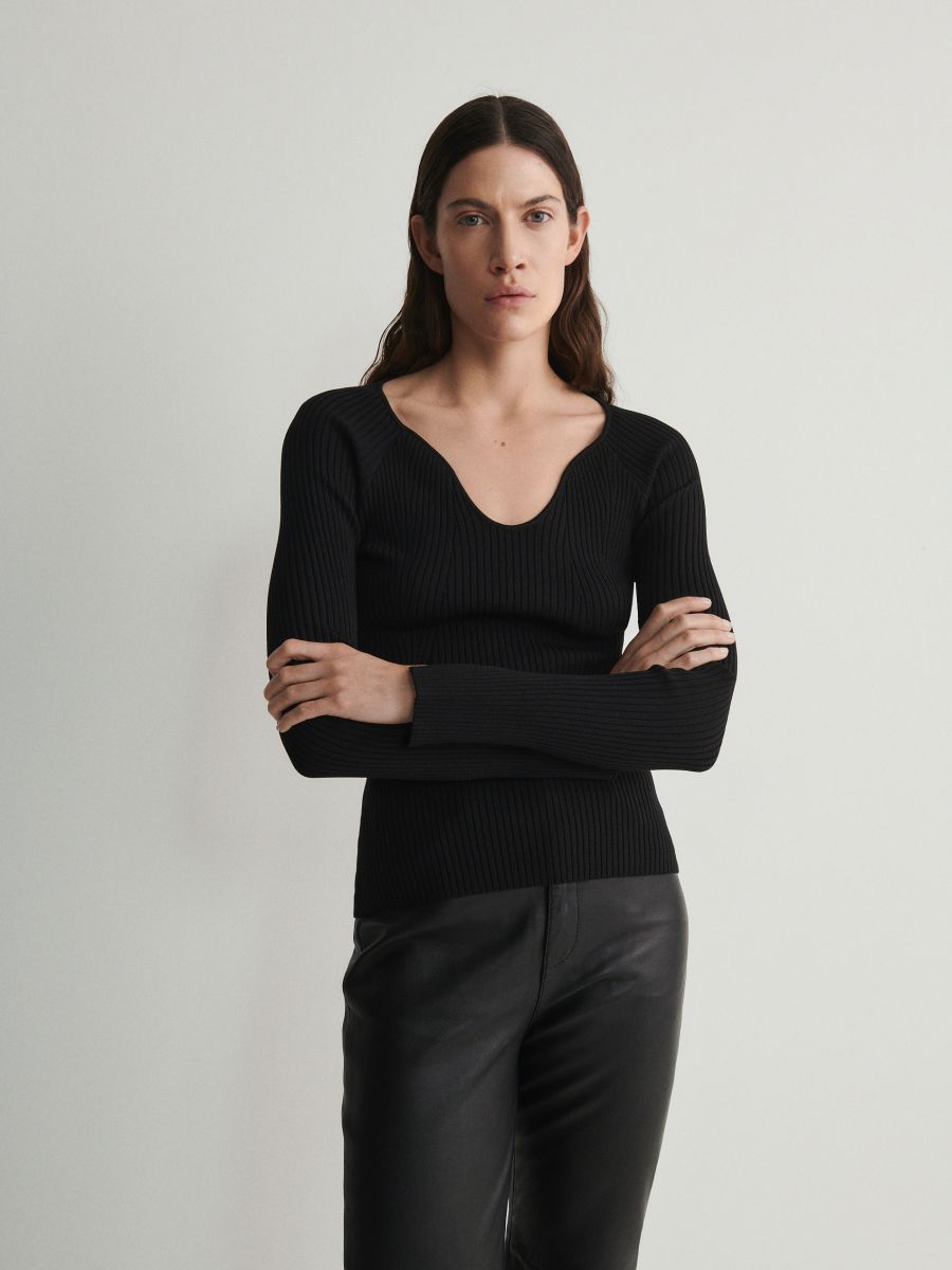 Jumper with deep V neck - black - RESERVED - 3