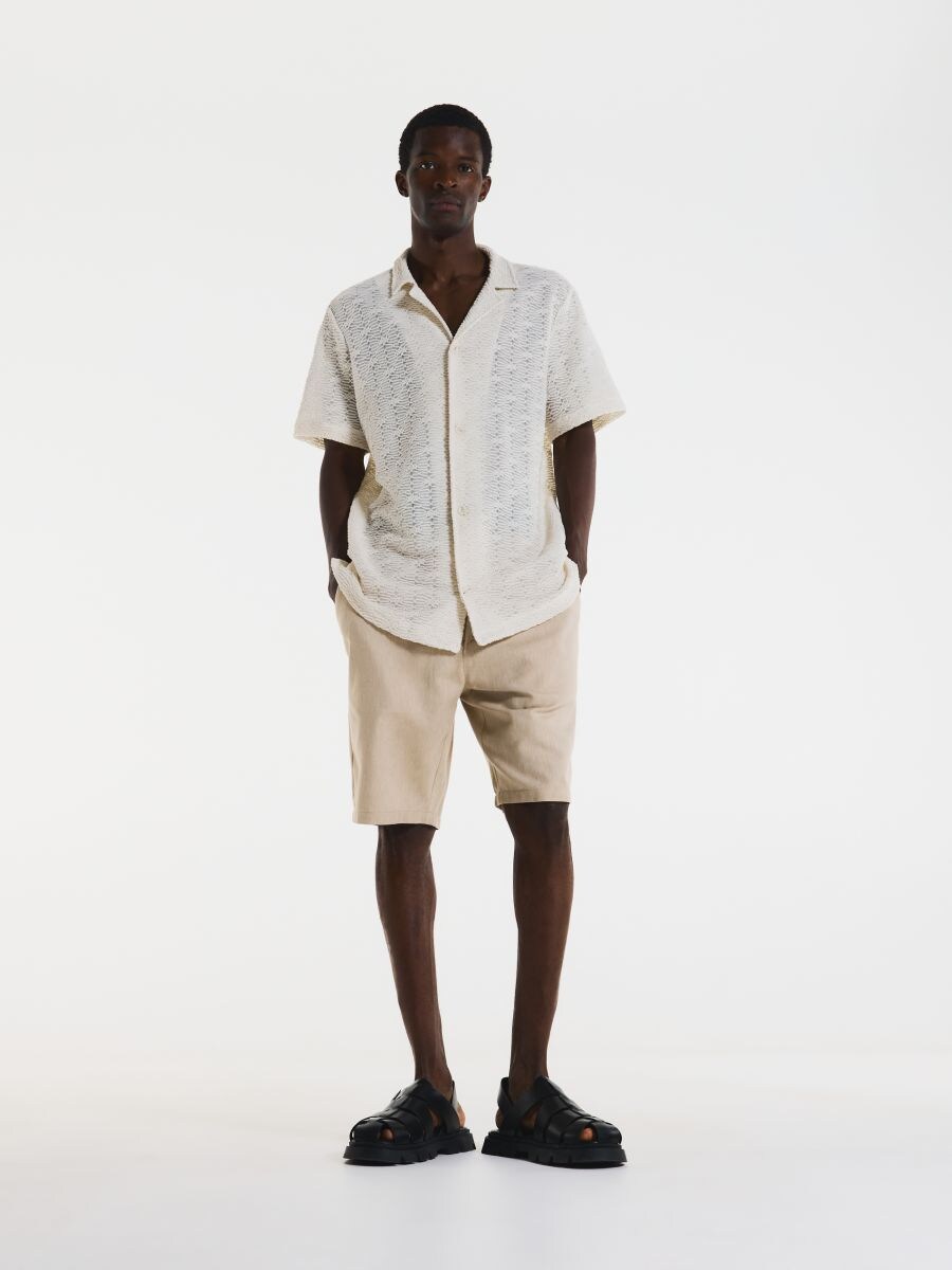 Regular shorts with linen blend - beige - RESERVED - 3