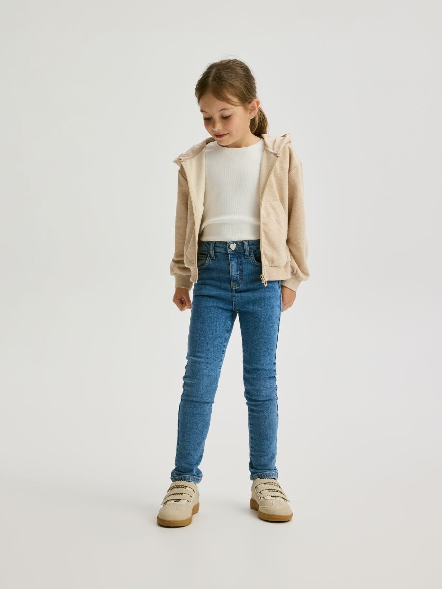 Slim Fit Jeans mit Herzknopf - blau - RESERVED
