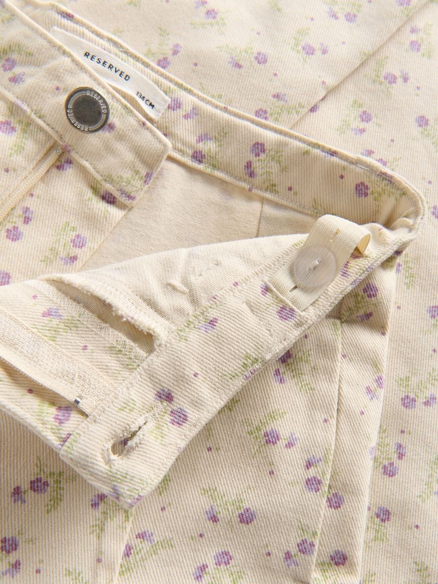 Cargo trousers with flower pattern - beige - RESERVED - 6