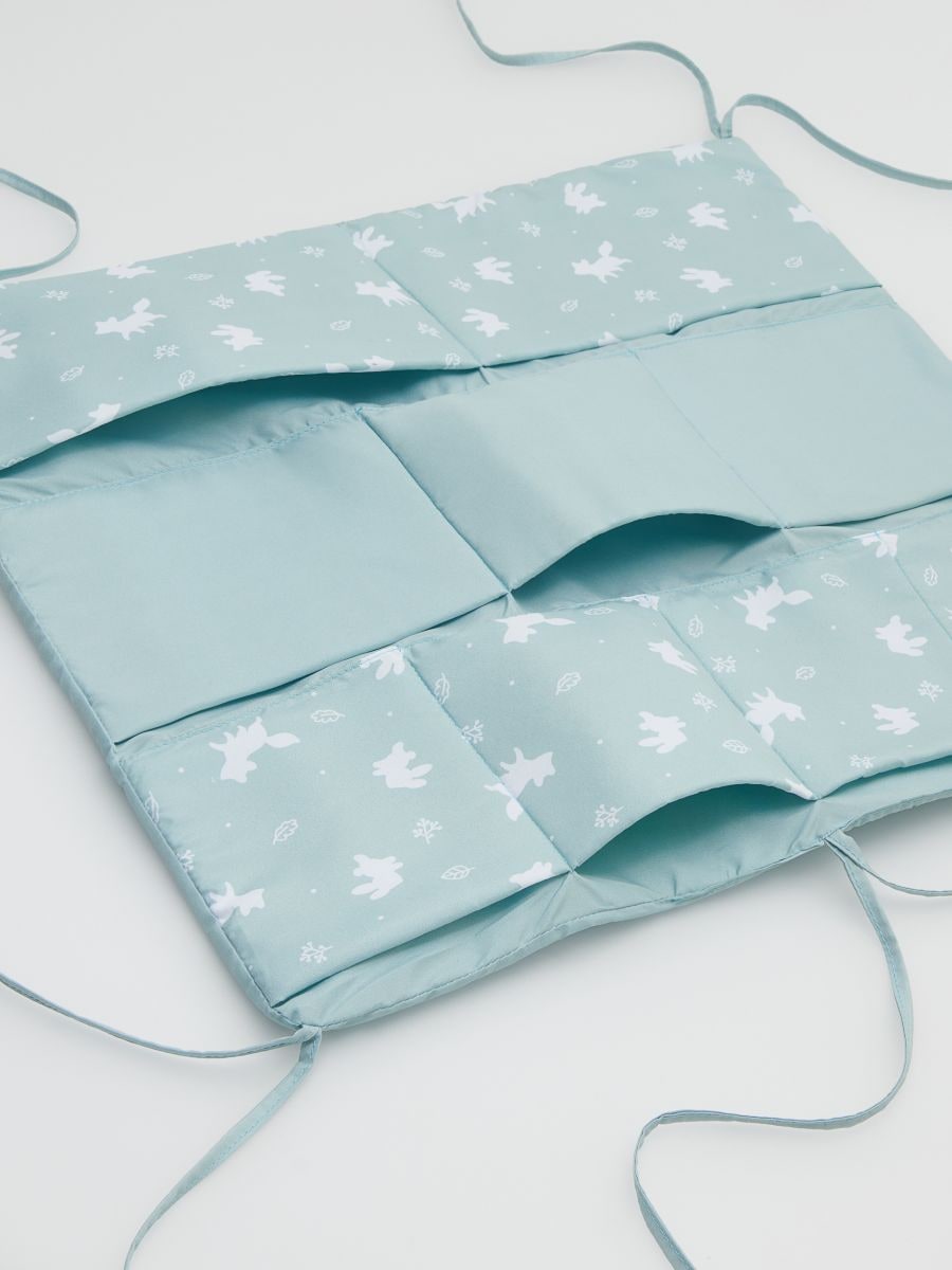 Crib organiser - pale green - RESERVED - 2