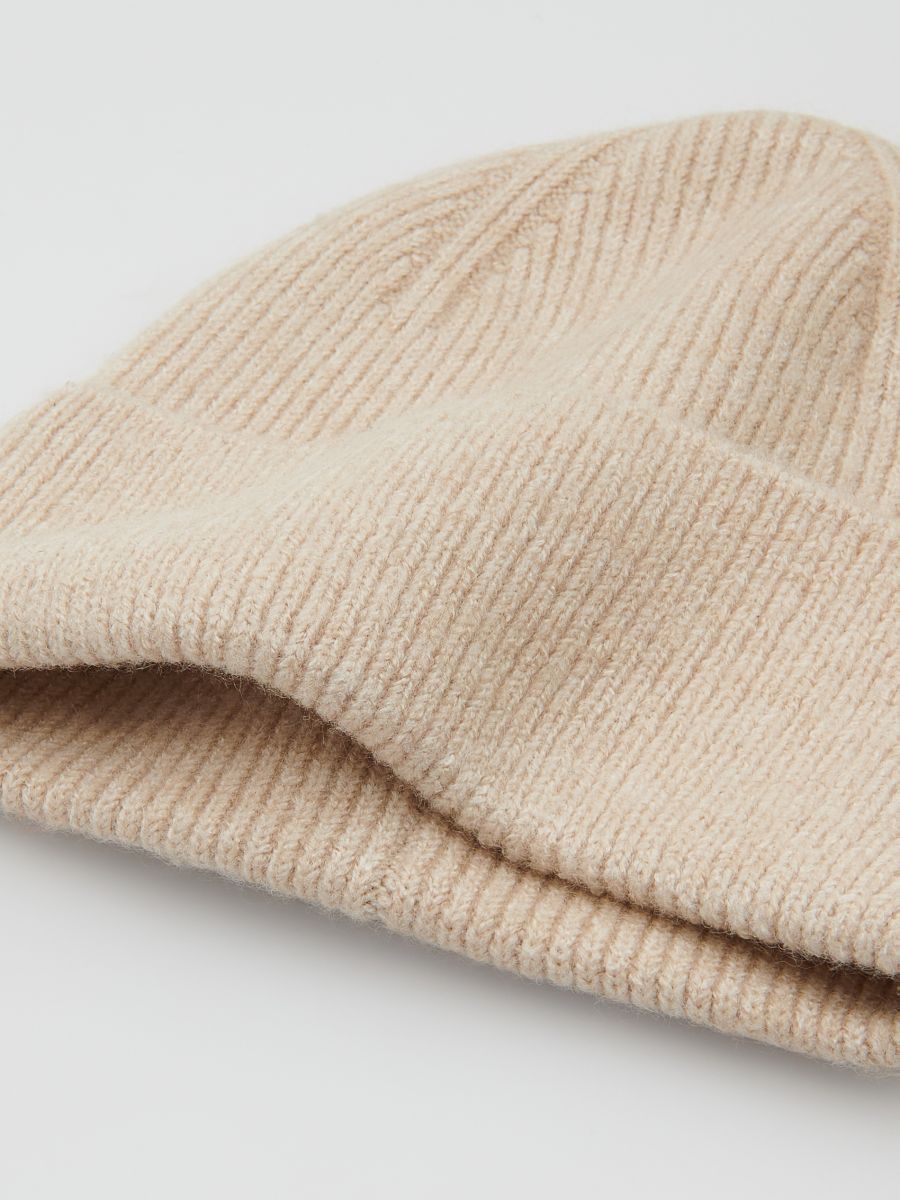 Recycled polyester rich beanie - nude - RESERVED - 2