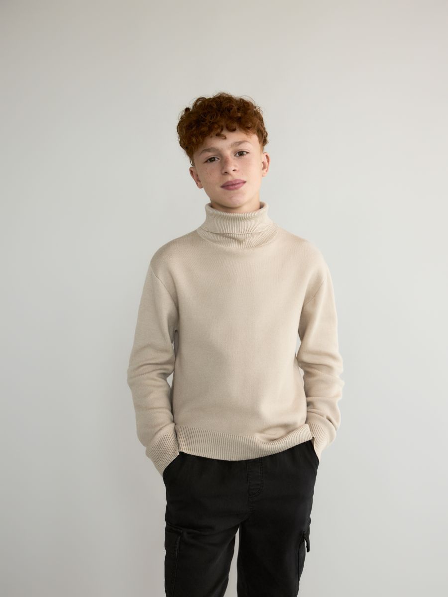 Classic turtleneck - beige - RESERVED