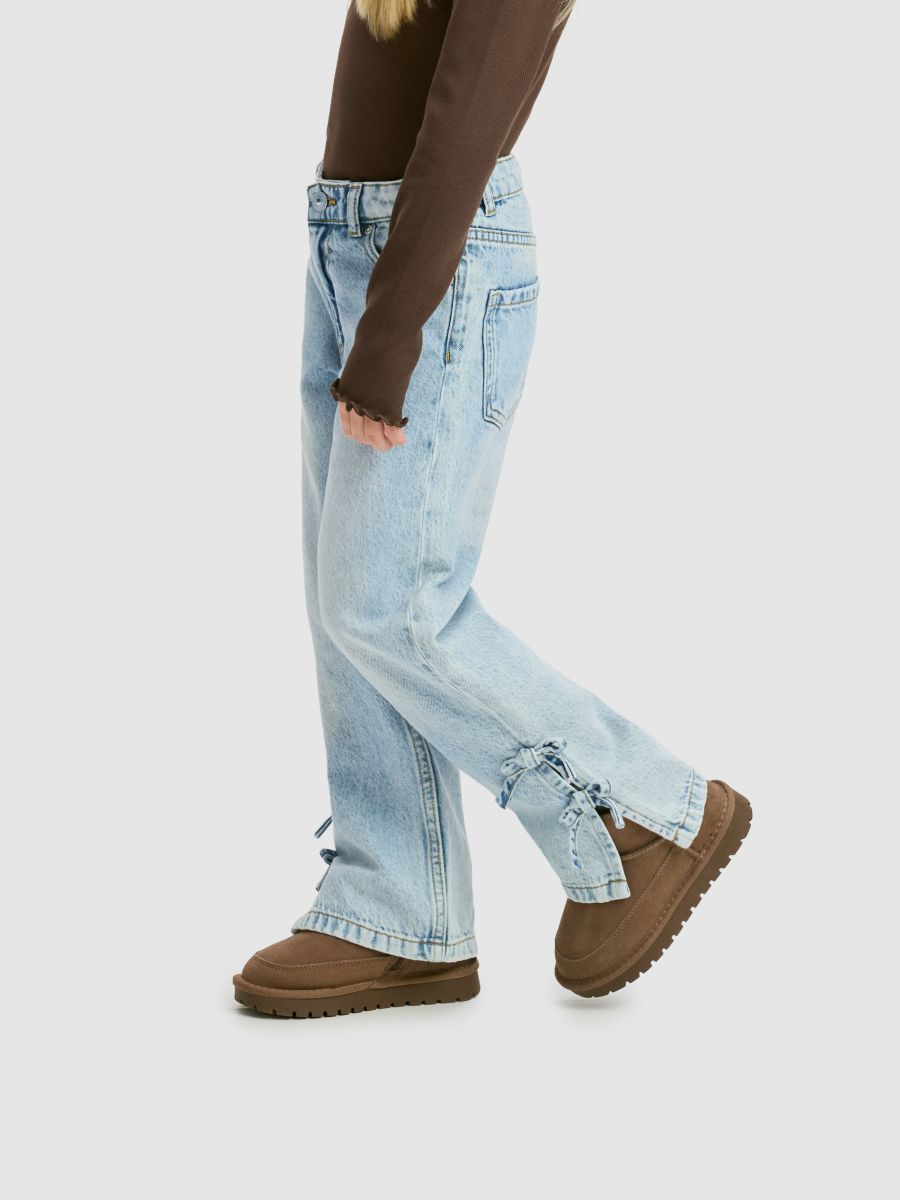 Jeans de corte reto com laços - azul - RESERVED