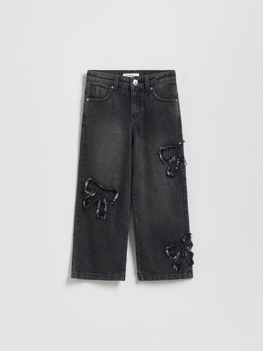 Wide-leg jeans with appliqués - grey - RESERVED