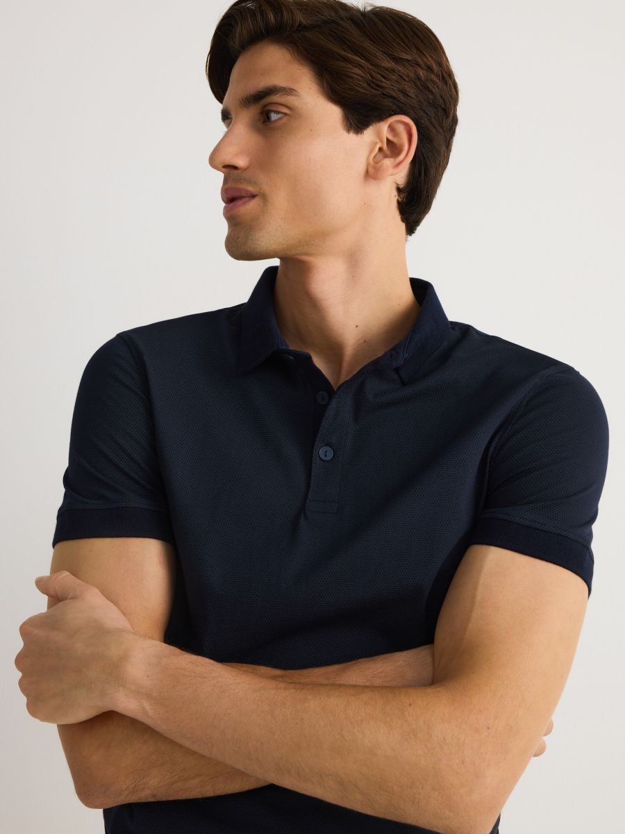 Slim fit poloshirt met een hoog katoengehalte - marineblauw - RESERVED