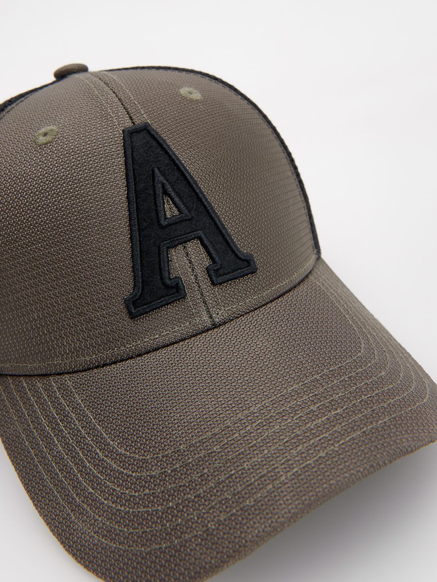 Trucker cap with patch - green - RESERVED - 2