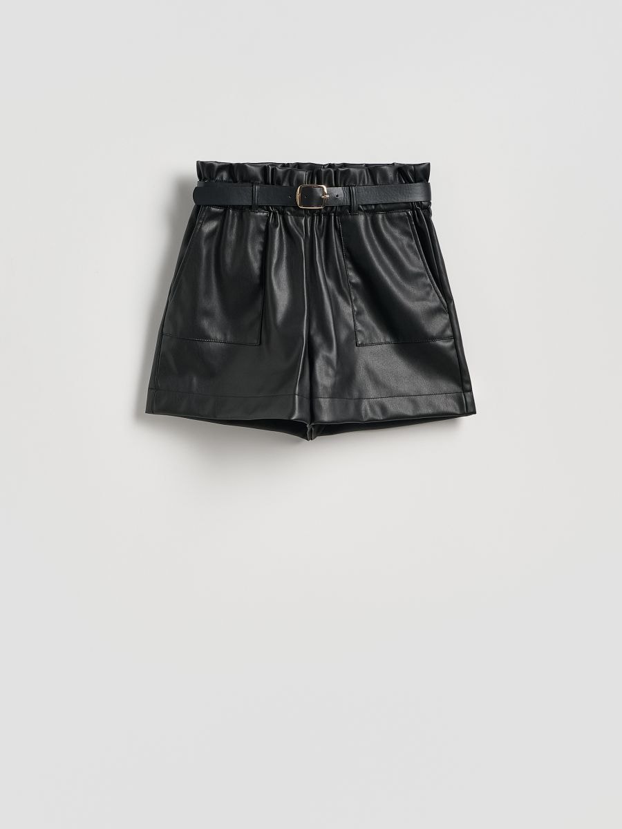 Faux leather shorts with belt - black - RESERVED