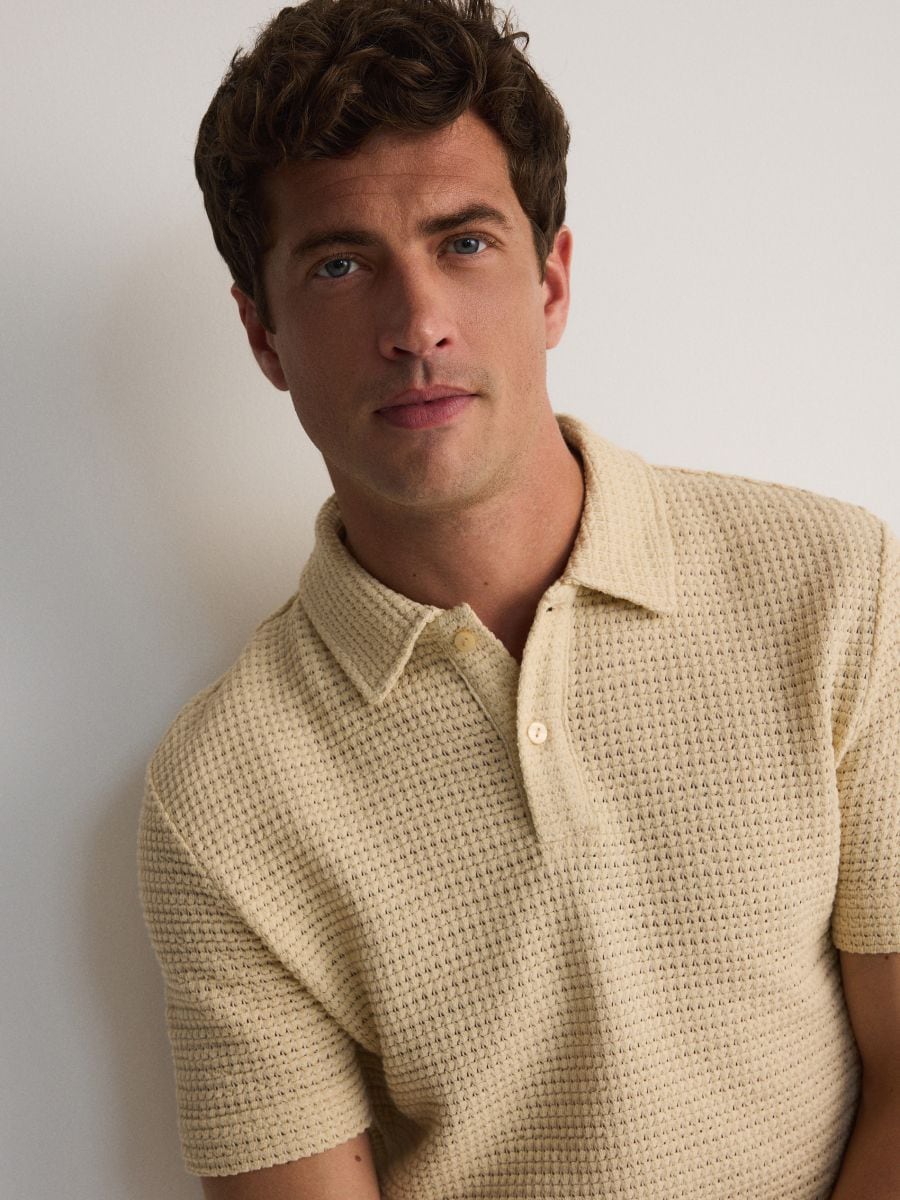 Regular fit poloshirt van structuurstof - beige - RESERVED - 2