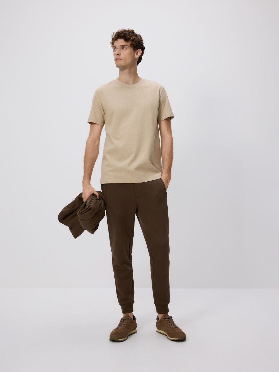 T-shirt i bomull och regular fit - BEIGE - RESERVED