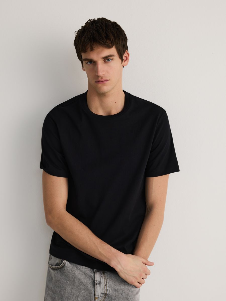 Puuvillane T-särk regular fit - must - RESERVED