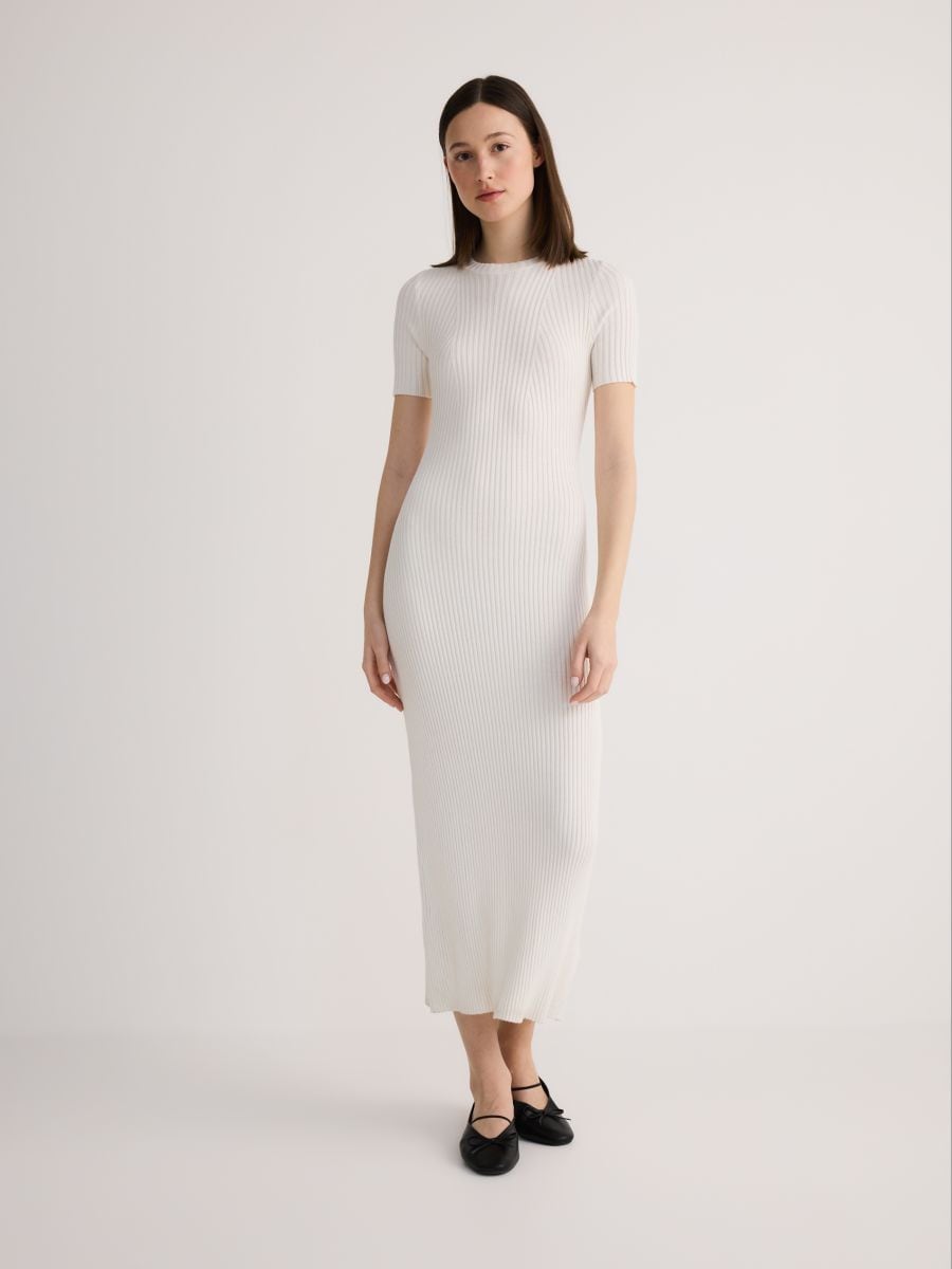 Robe nervurée en viscose - crème - RESERVED - 4