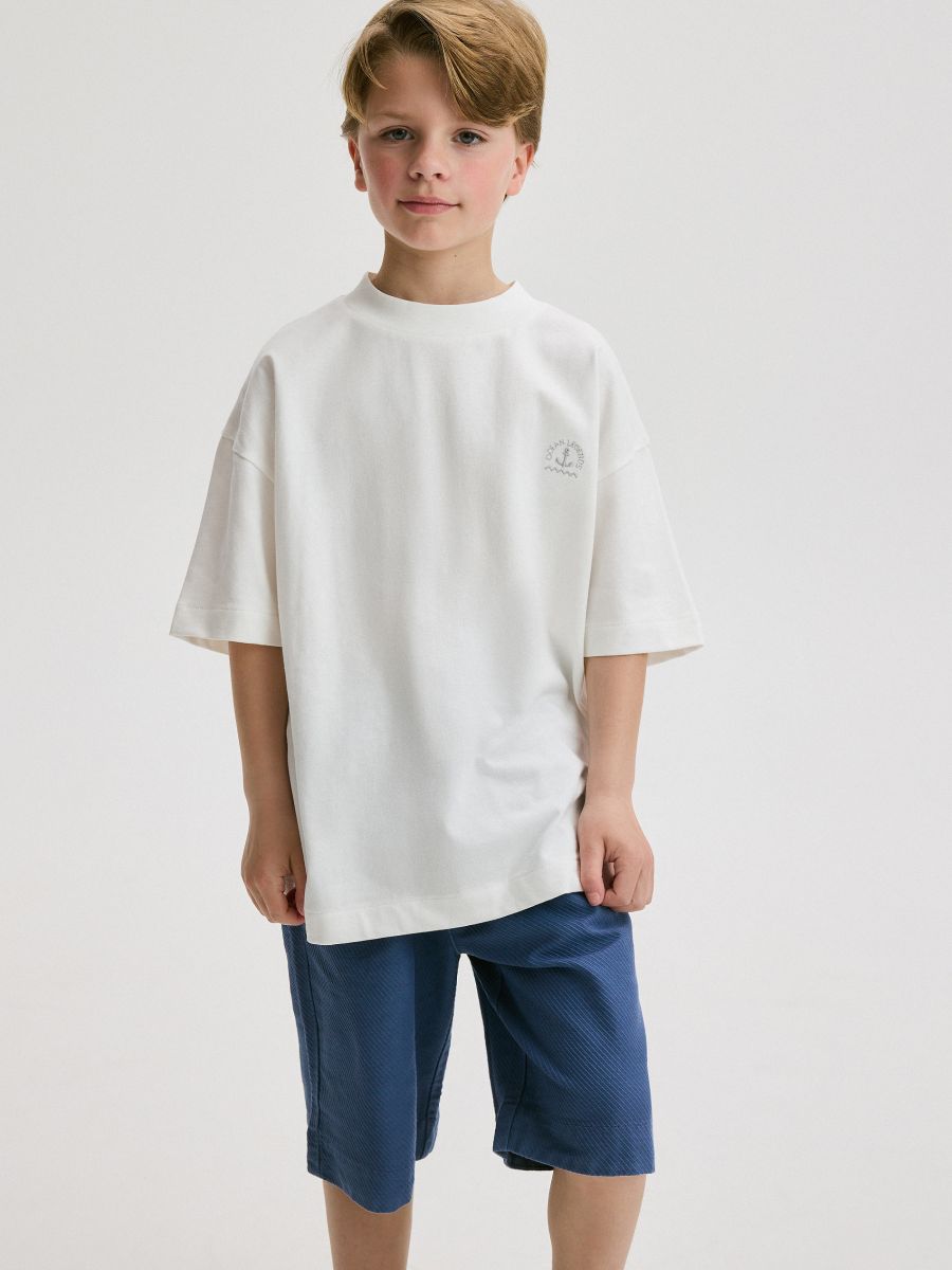 Oversized T-shirt with embroidery - cream - RESERVED
