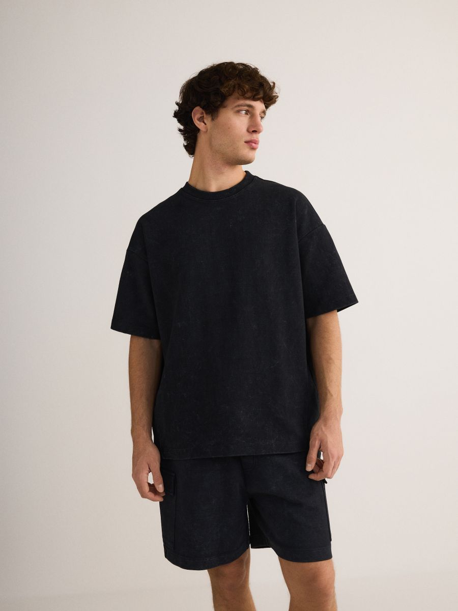 Oversize-T-Shirt in Washed-Out-Optik - schwarz - RESERVED