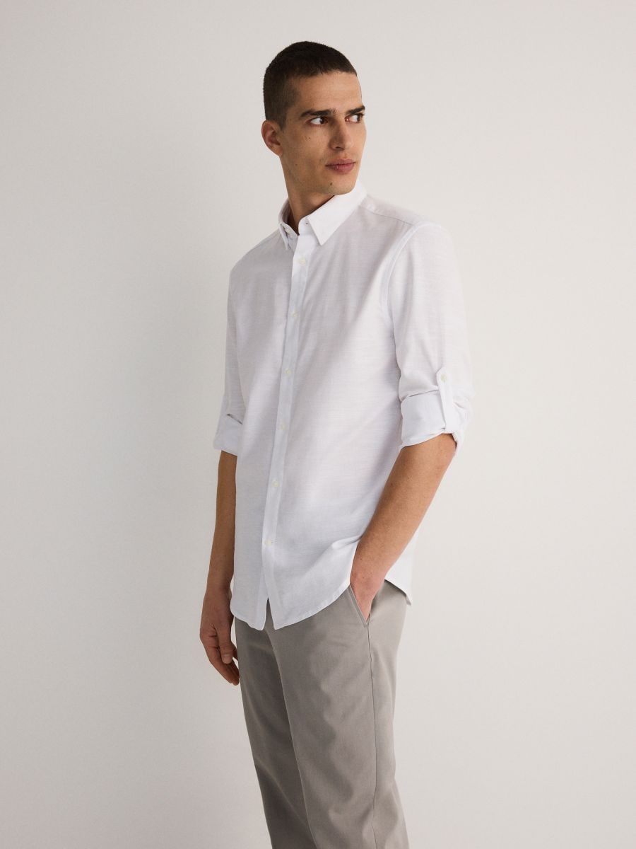 Košile regular fit s vysokým podílem bavlny - bílá - RESERVED