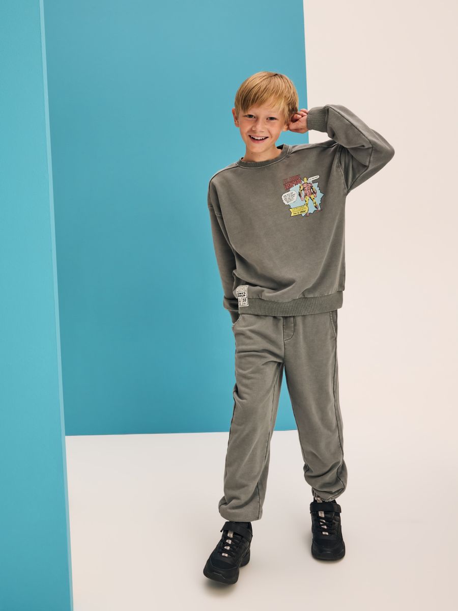 Marvel set - dark grey - RESERVED - 4